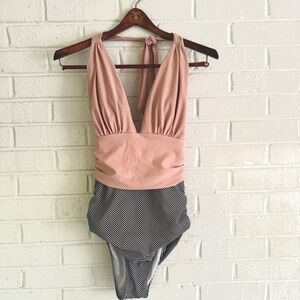Cupshe Pink and White Swimsuit